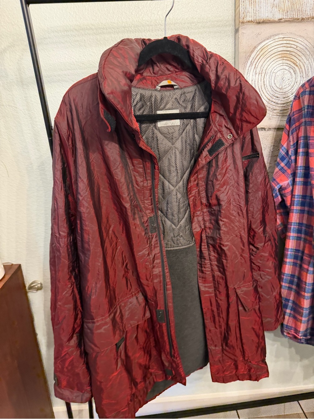 Vintage Hugo Boss Sport Essex Men's Lightweight Quilted Lined Red Jacket 44R